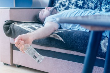 Вывод из запоя в Коммунаре